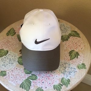 Nike Golf Hat